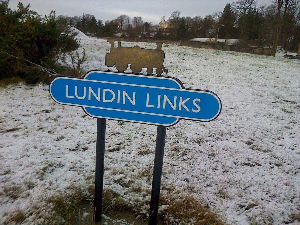 Old Manor Hotel Lundin Links Exteriör bild